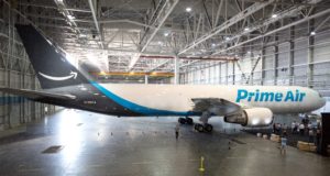 Amazon despliega su arsenal logístico aéreo
