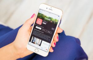 Airbnb entra en el segmento del lujo por 200 millones de dólares