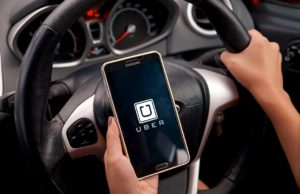 Uber contrata a un experto de la NASA para crear coches voladores