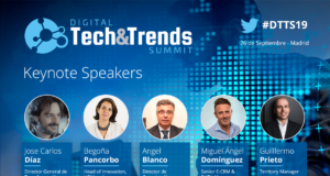 Speakers mesa debate Digital Tech&Trends Summit
