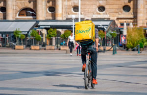 Glovo-Qcommerce-jpg.