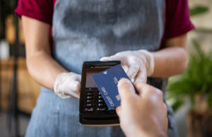 pagos-contactless-tarjeta-representan-80-por-ciento-gasto-consumidores-establecimientos-fisicos
