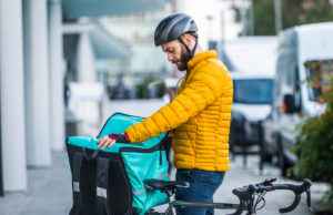 bruselas-ley-rider-proteger-mejorar-condiciones-trabajadores-plataformas-digitales