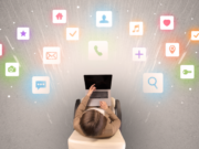 El caos de la “App overload”: Cómo la saturación de herramientas está frenando la productividad empresarial app-overload-productividad-empresarial-marketing-seo