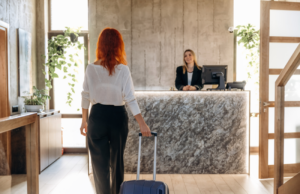 ia-sector-hotelero-reduce-check-in