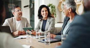 Estrategia laboral reunión directivos